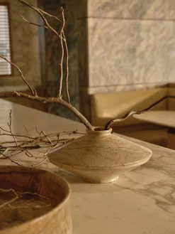 SERAX Jarrón de mármol Dune, 15 cm