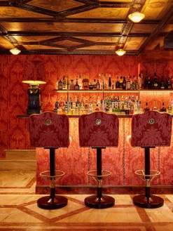 Libro ilustrado Laura Gonzalez: Interiors^ Libros Decorativos|Jarrones