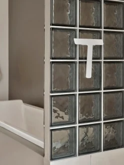 Zone Denmark Limpiacristales de ducha de silicona con soporte Ume