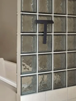 Zone Denmark Limpiacristales de ducha de silicona con soporte Ume^ Jarrones