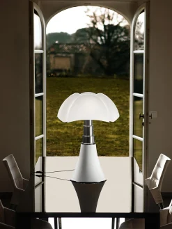 Martinelli Luce Lámpara de mesa grande LED regulable Pipistrello, altura ajustable