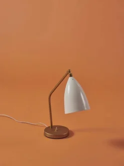 GUBI Lámpara de mesa Gräshoppa