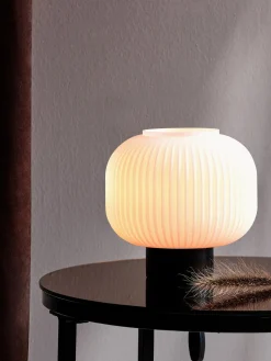 Lámpara de mesa pequeña de vidrio opalino Charles^ Lámparas De Mesa|Lámparas De Techo