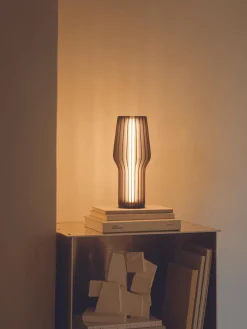 Eva Solo Lámpara de mesa pequeña LED regulable Radiant, portátil^ Lámparas De Mesa|Lámparas De Techo