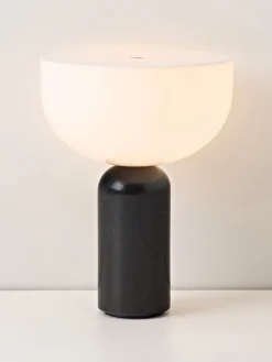 New Works Lámpara de mesa pequeña móvil de mármol Kizu, regulable^ Lámparas De Mesa|Lámparas De Techo