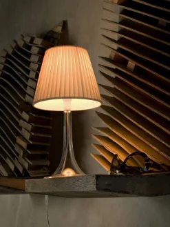 Flos Lámpara de mesa regulable táctil Miss K