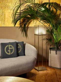 Armani Casa Lámpara de pie pequeña LED regulable Miya