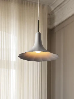 Nuura Lámpara de techo pequeña Petalii