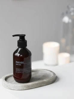 Meraki Loción de manos Meadow Bliss (cítricos amargos, madera, verbena y té)