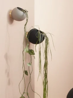 AYTM Macetero de metal de pared Globe^ Maceteros|Maceteros De Exterior