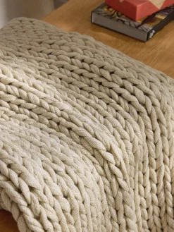 Westwing Collection Manta artesanal de punto grueso Adyna