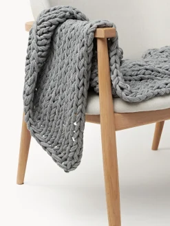 Westwing Collection Manta artesanal de punto grueso Adyna