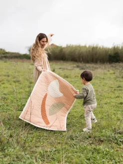 Niños Nobodinoz Manta de algodón Arty Quilt