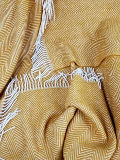 Manta de lana con estampado zig zag Tirol