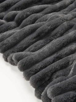 Westwing Collection Manta de piel sintética Lovey^ Mantas