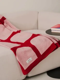 Noo.ma Manta Gilli^ Mantas