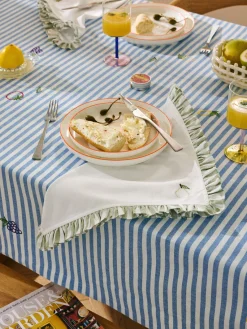 Westwing Collection Mantel a rayas con motivos bordados Melony