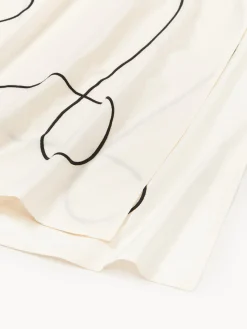 Westwing Collection Mantel con bordado abstracto Sue