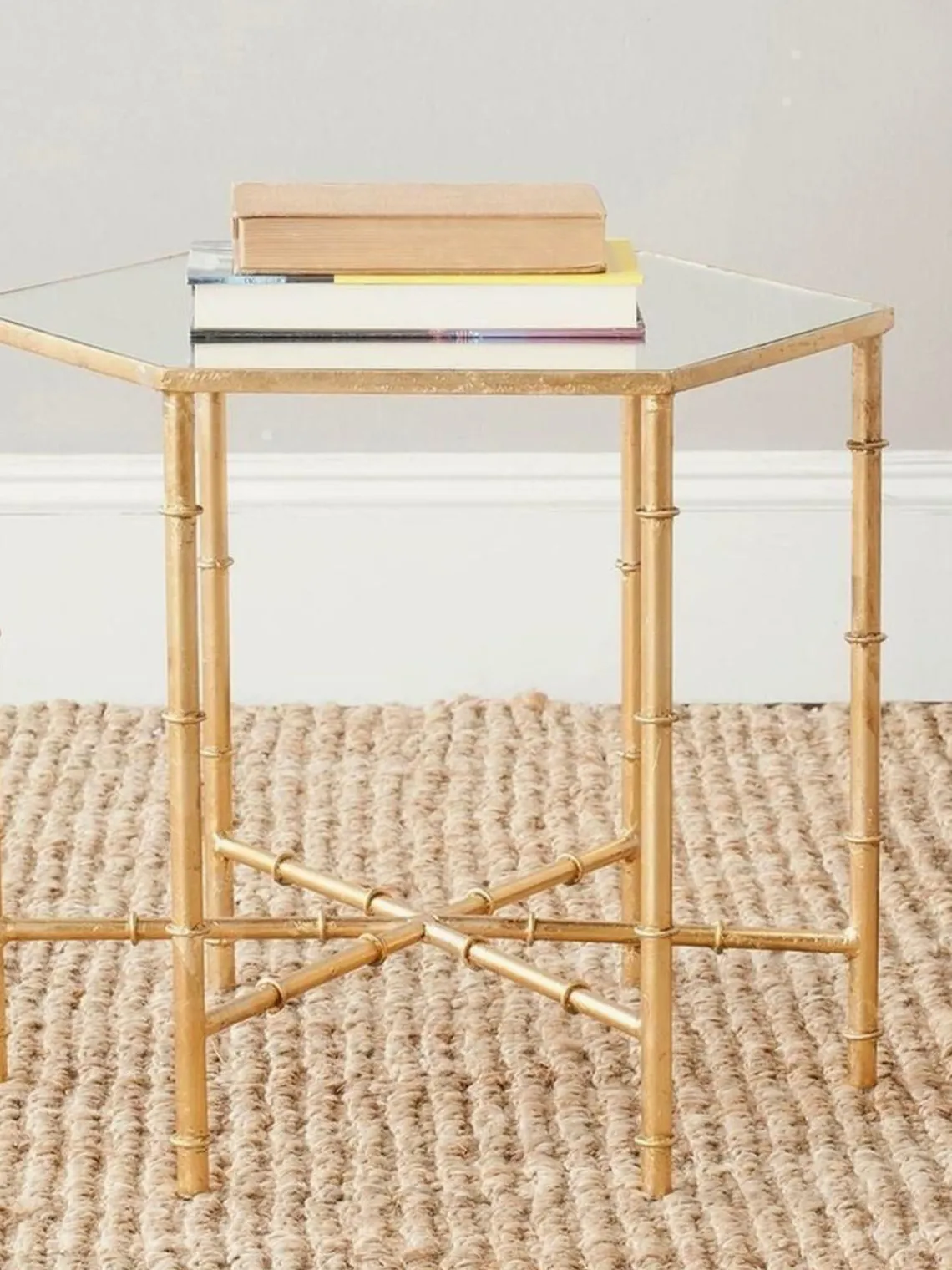 Safavieh Mesa auxiliar Accent, espejada