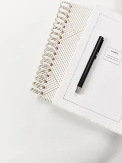 Westwing Collection Mesa auxiliar con forma orgánica Pietra^ Mesas Auxiliares