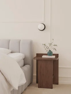 Gejst Mesa auxiliar de madera de roble Ismo^ Mesas Auxiliares