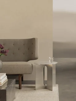 Audo Copenhagen Mesa auxiliar redonda Androgyne