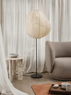 Ferm Living Mesa auxiliar redonda de mármol Taula^ Mesas Auxiliares