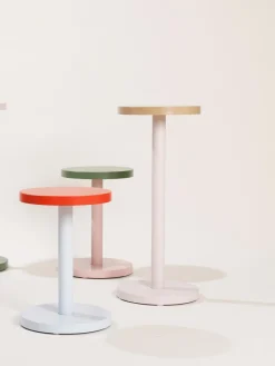 DESIGN LETTERS Mesa auxiliar redonda de metal Trisse