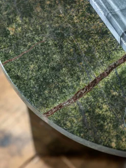 Mesa auxiliar redonda de mármol Amalfi^ Mesas Auxiliares