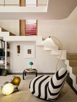 GUBI Mesa auxiliar T877