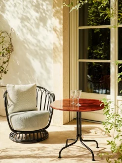 GUBI Mesa bistró redonda con tablero de cerámica Carmel, Ø 75 x 63 cm