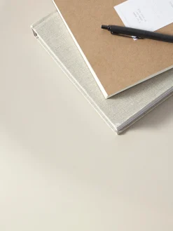 Westwing Collection Mesa de centro baja en forma orgánica Pietra