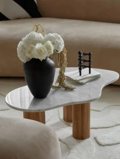 Westwing Collection Mesa de centro de mármol con forma orgánica Naruto