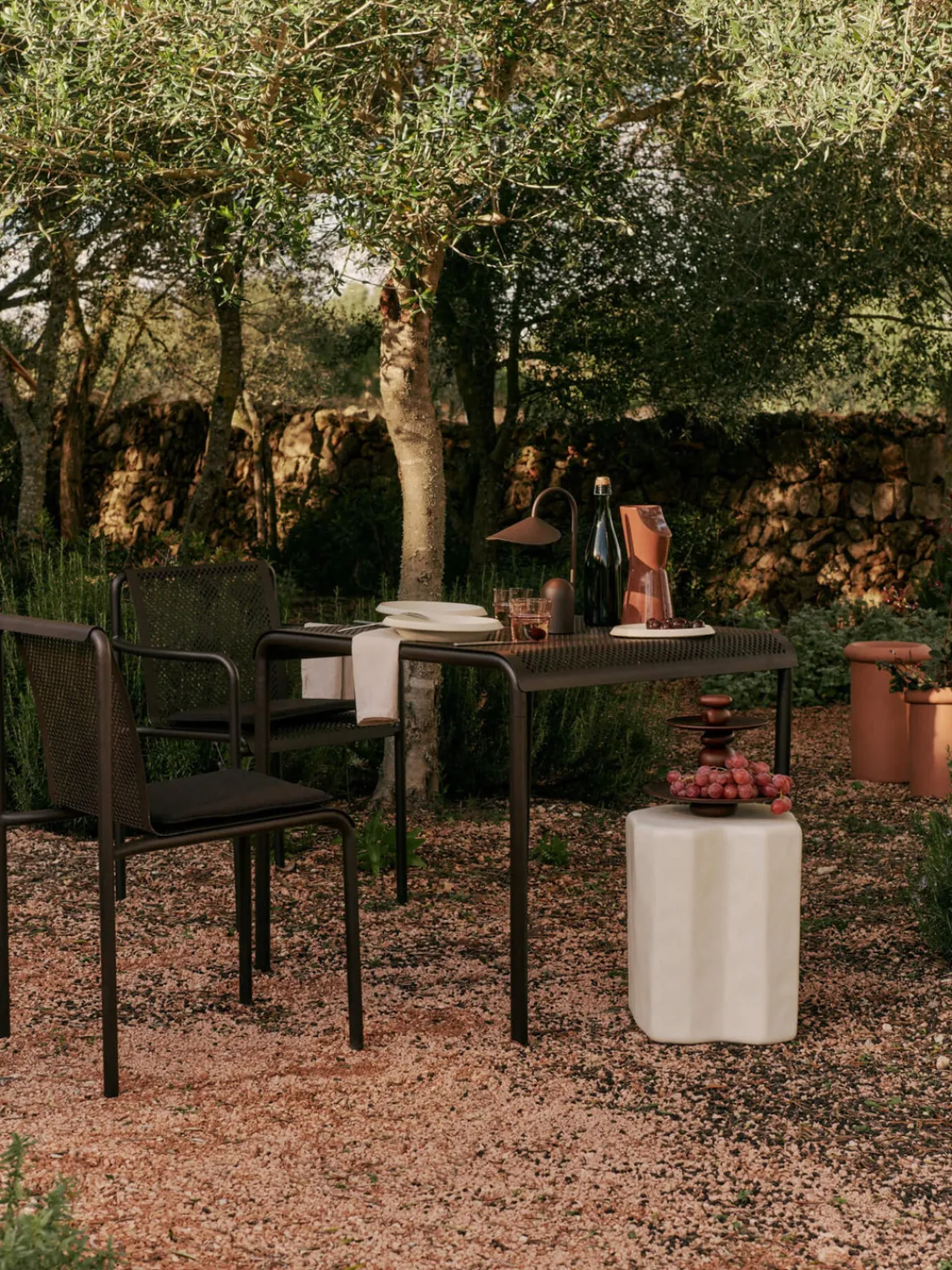 Ferm Living Mesa de jardín Dapple, 80 x 80 cm^ Mesas De Jardín|Mesas De JardíN