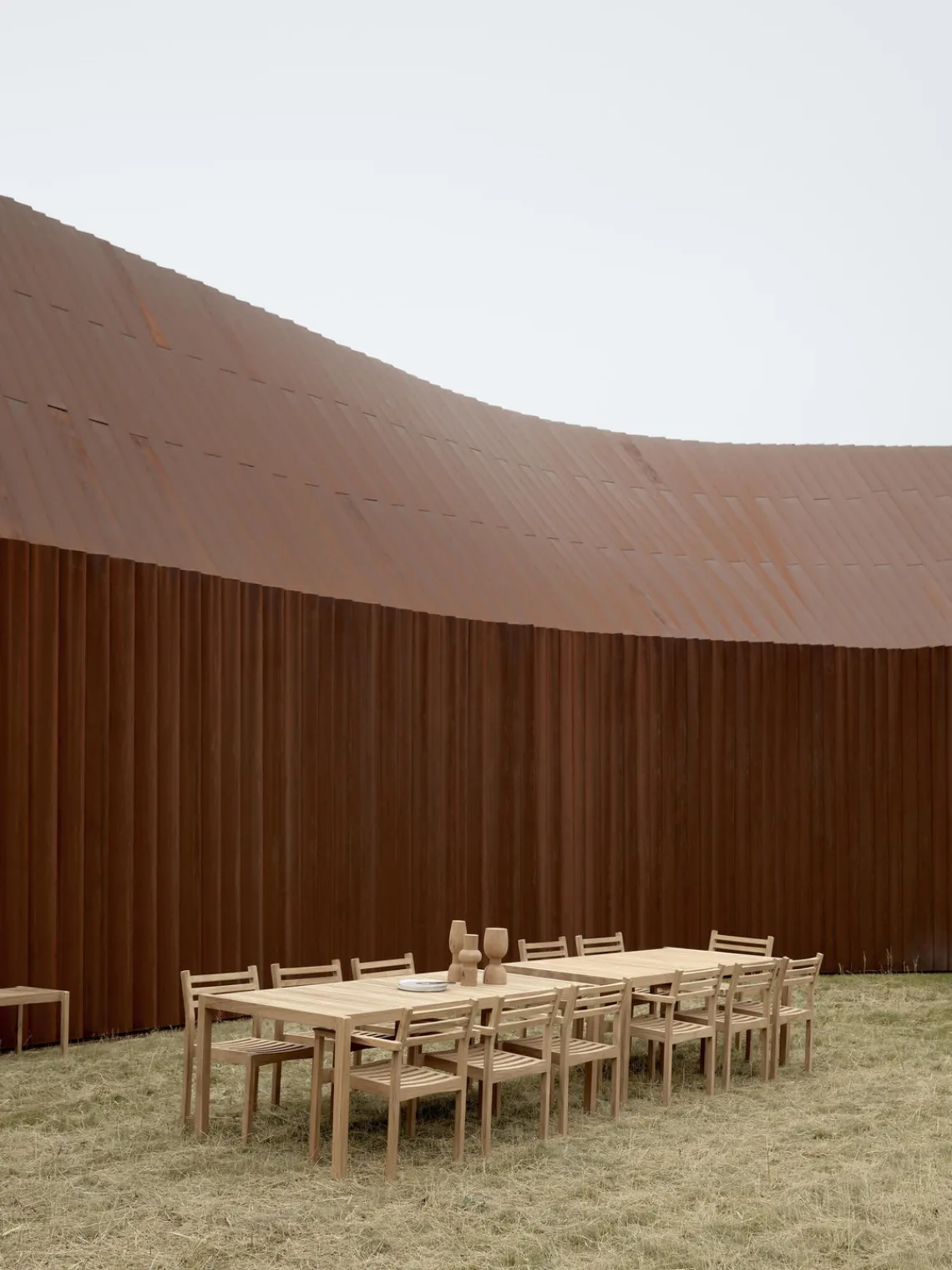 Carl Hansen & Søn Mesa de jardín de madera de teca AH901, 203 x 100 cm