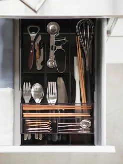 Yamazaki Organizador de cubiertos de cocina extensible Tower^ Almacenaje De Cocina