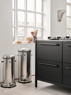 Vipp Papelera con pedal 16