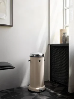 Vipp Papelera con pedal 16