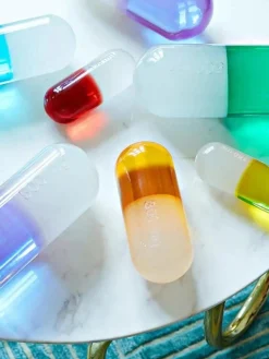 Jonathan Adler Pieza decorativa Pill^ Figuras Decorativas|Jarrones