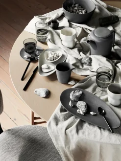 Broste Copenhagen Plato llano con forma orgánica artesanal Limfjord^ Platos Llanos|Vajillas Completas