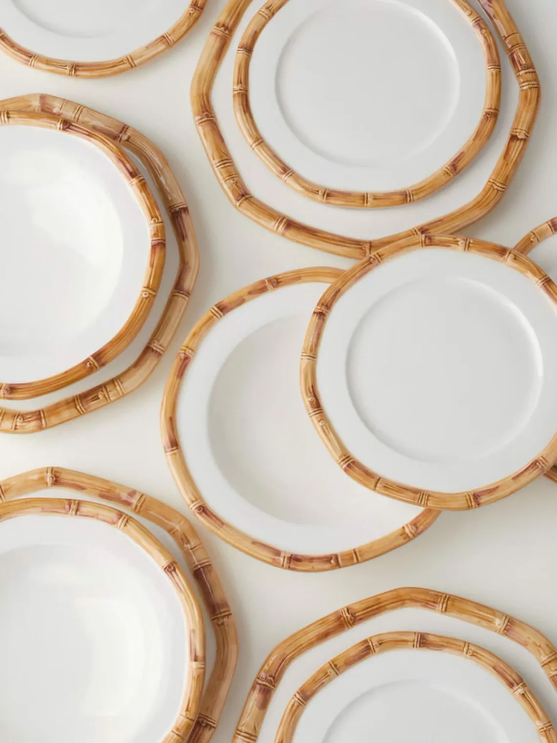 Les Ottomans Plato llano pintado a mano Bamboo