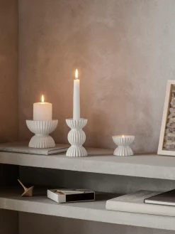 Lyngby Porcelaen Portavelas de porcelana con relieves Tura