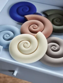 Oyoy Living Design Posavaso Nautilus