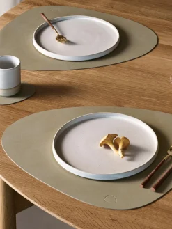 Lind DNA Posavasos asimétricos de cuero Curve, 4 uds.^ Posavasos|Vajillas Completas