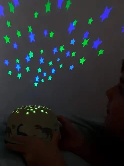 Niños A Little Lovely Company Proyector de cielos estrellados Dinosaurs, con temporizador