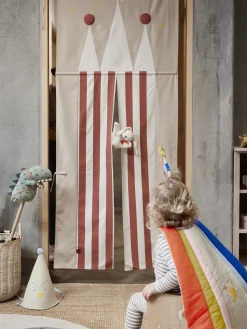 Oyoy Living Design Puerta con cerradura Castle^Niños Juguetes A Partir De 1 Año|Decoración Infantil
