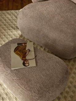 Westwing Collection Puf reposapiés de borreguillo bouclé Alba