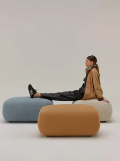 Westwing Collection Puf reposapiés en tejido bouclé Sofia