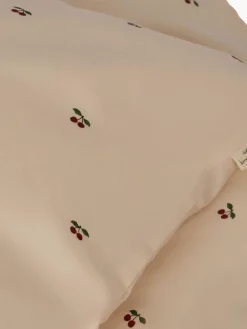 Niños Konges Slojd Ropa de cama infantil de algodón ecológico Cherry, tamaños diferentes