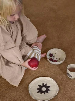 Ferm Living Kids Set de vajilla infantil pintado a mano Naive, 3 pzas.^Niños Vajillas Infantiles|Decoración Infantil